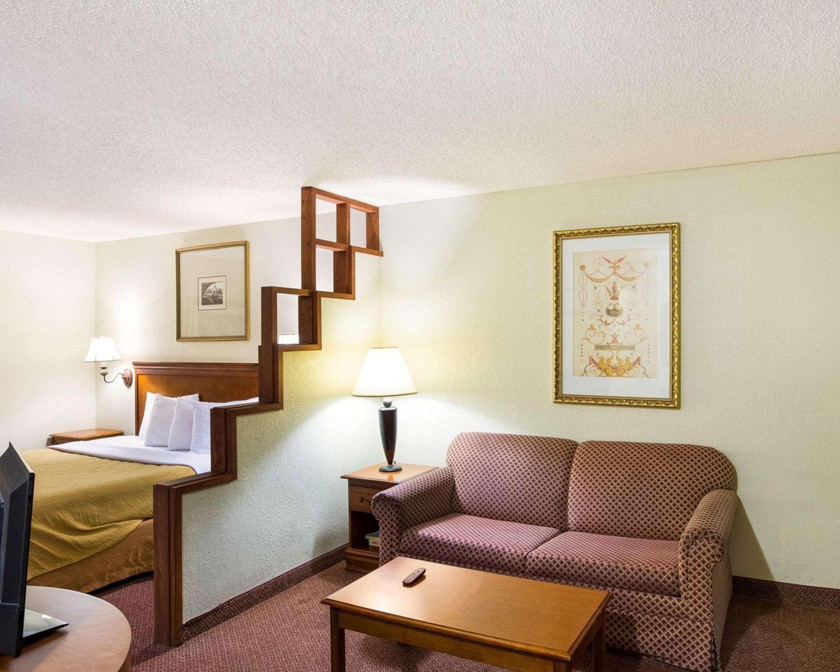 Rodeway Inn & Suites South Of Fiesta Park San Antonio Eksteriør bilde