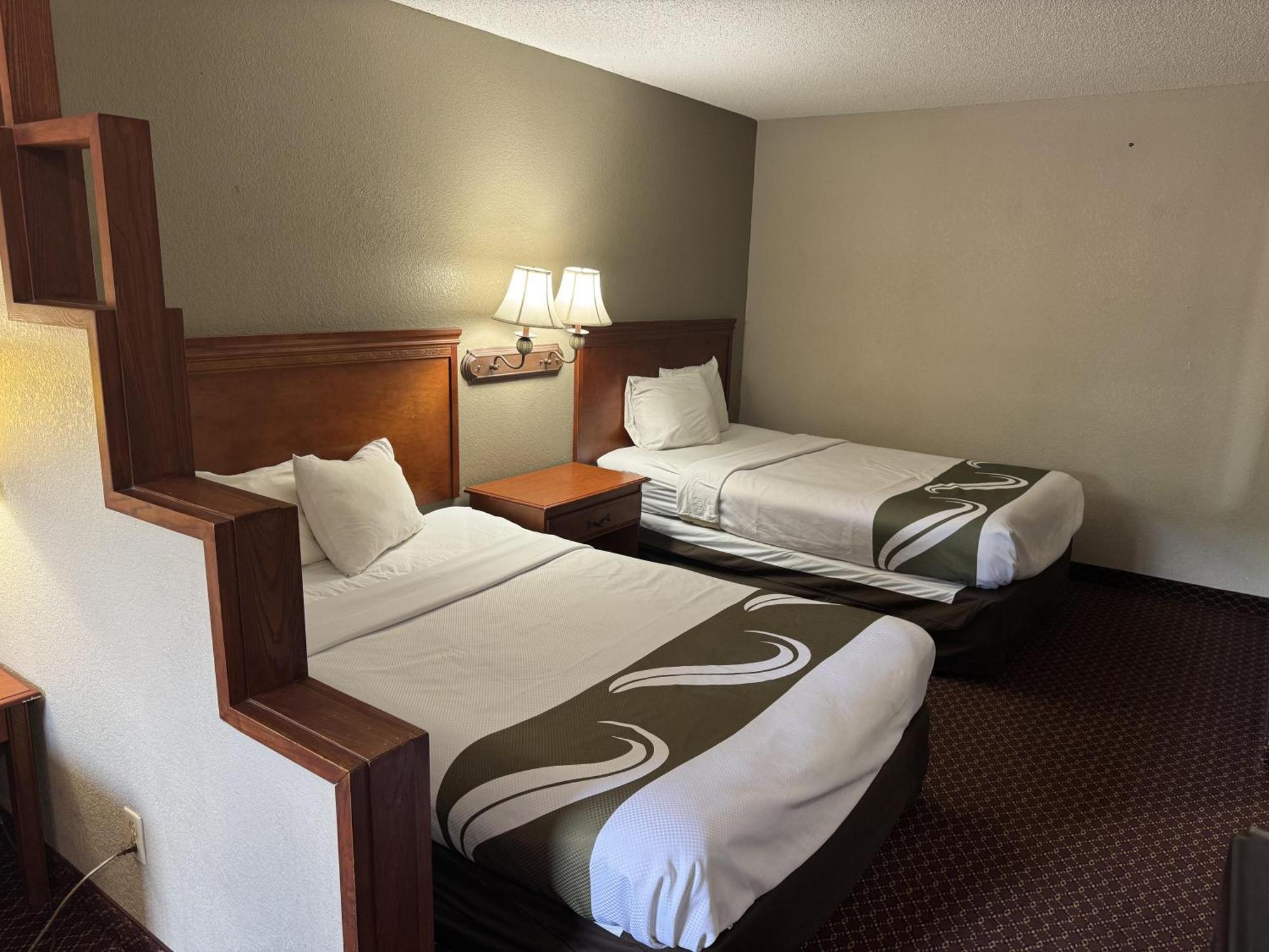 Rodeway Inn & Suites South Of Fiesta Park San Antonio Eksteriør bilde