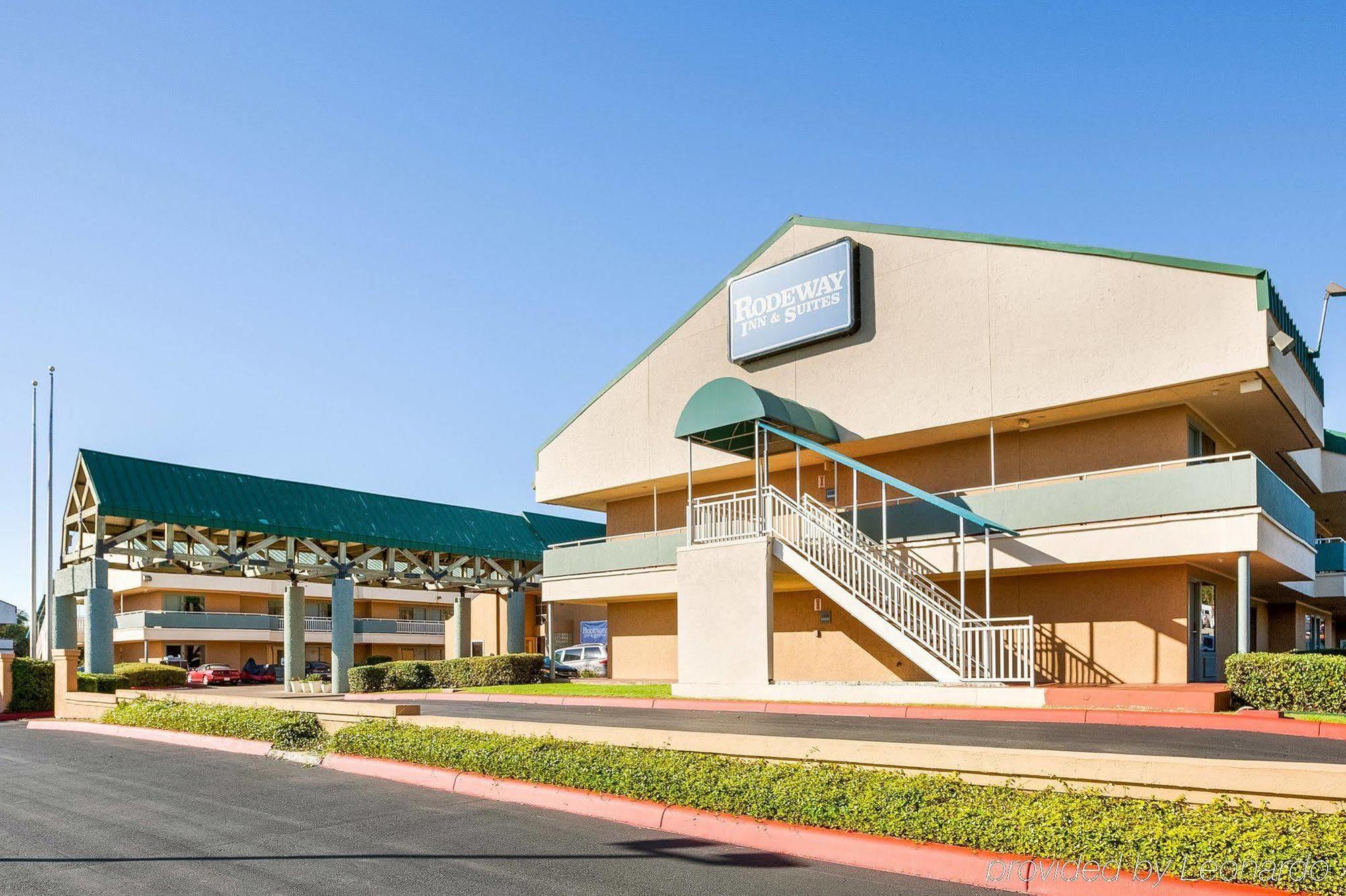 Rodeway Inn & Suites South Of Fiesta Park San Antonio Eksteriør bilde